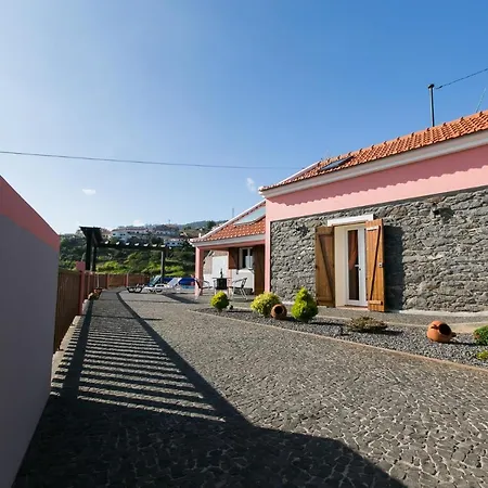 Outdoor Shared Pool - Vivenda Rustica Da Calheta *