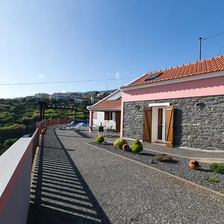 Outdoor Shared Pool - Vivenda Rustica Da Calheta Ribeira do Raposo